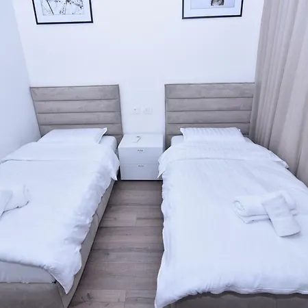 Diamond Hill * Vlorë