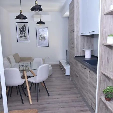Diamond Hill Apartment