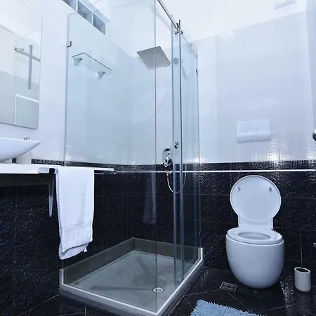 Diamond Hill * Vlorë