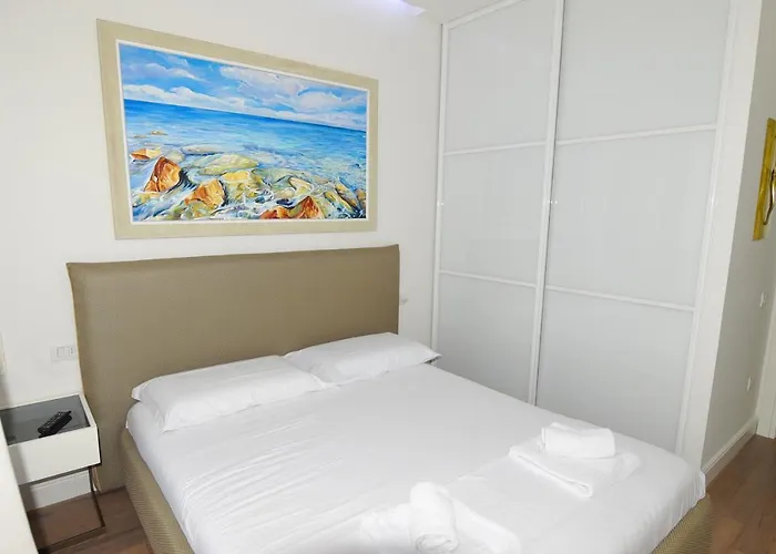 Diamond Hill Vlore